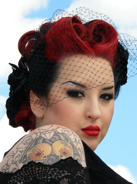Labels: Pin up Hairstyles