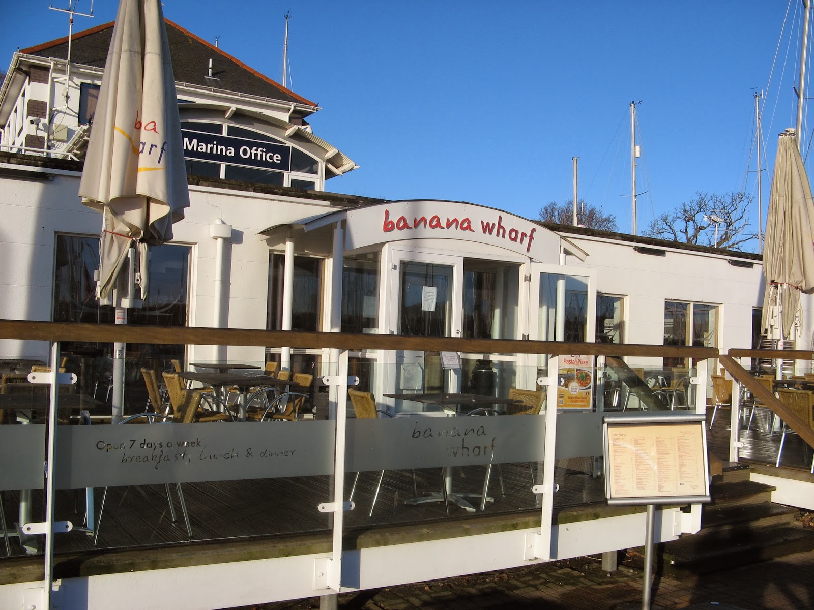 Out for Brekkie! Banana Wharf and Ikea