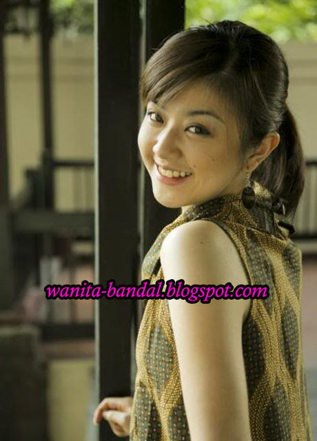 Wanita Idaman: Need a Male Friend | Wanita Nakal Idaman Pria