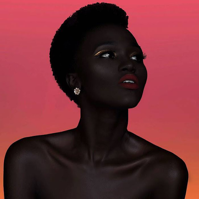 Absolutely Stunning Pictures Shows How Beautiful This "Queen Of The Dark" Model Is.
