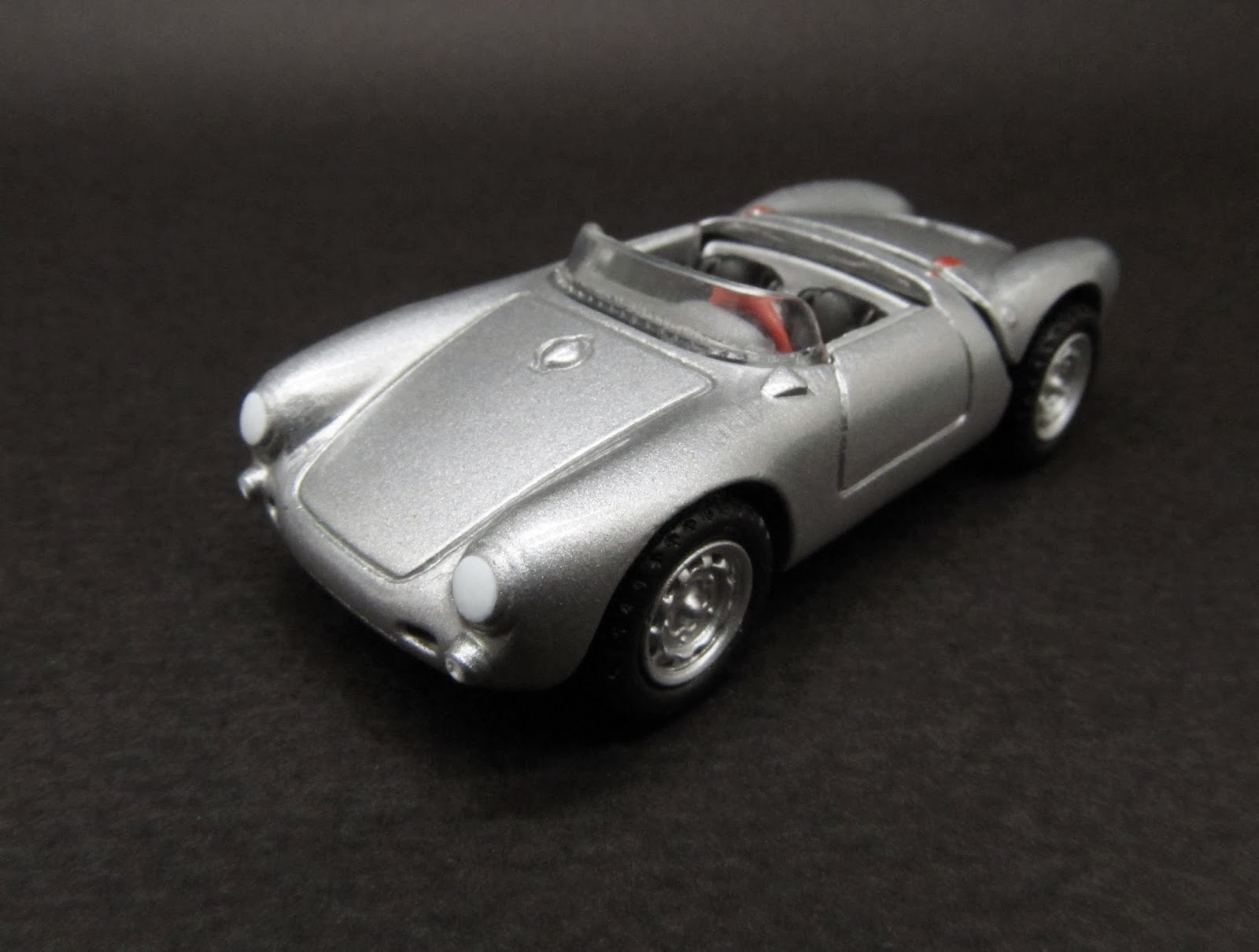 Diecast Hobbist: Porsche 550 Spyder