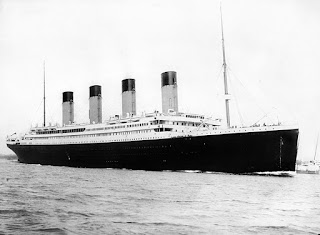 800px-RMS_Titanic_3.jpg