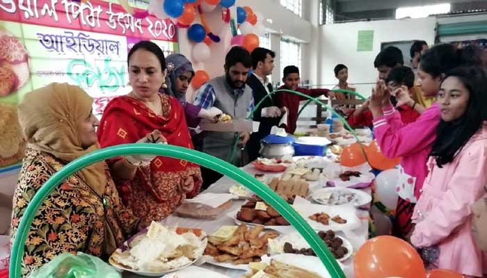 "Ideal Peetha Festival" at Safipur Ideal Public School and College সফিপুর আইডিয়াল পাবলিক স্কুল এন্ড কলেজে আইডিয়াল পিঠা উৎসব
