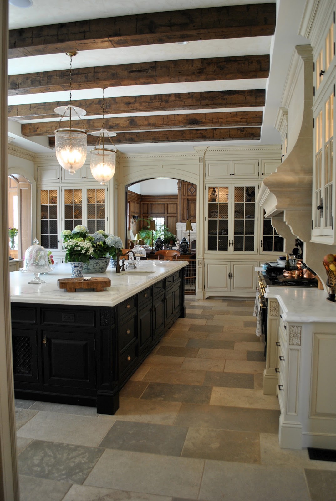 Kitchen Fire Prevention: The Baking Soda Surprise - wwc9dfp