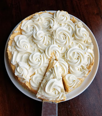 No bake pumpkin cheesecake is a showstopper dessert that is easy to make and has a great pumpkin flavor.