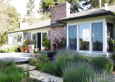 ESTILO RUSTICO: Patios Exteriores Rusticos, Mobiliario y Jardin