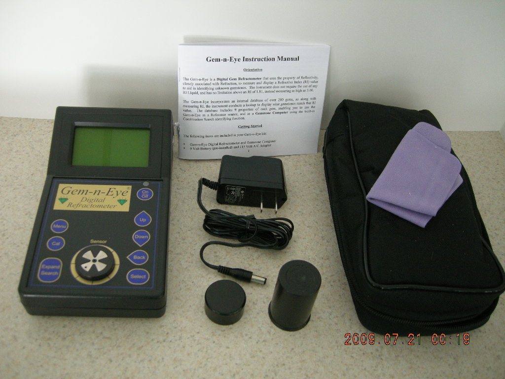 Digital Refractometer GemnEye Gems and Jewelry