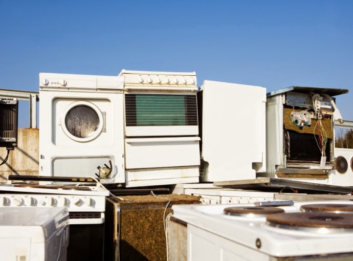 19 Things You Should Never, Ever Throw In the Trash!! - Old appliances