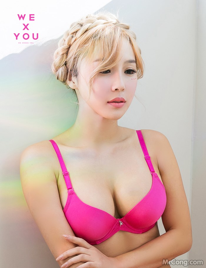 Beautiful Lee Ji Na shows off a full bust with underwear (176 pictures)