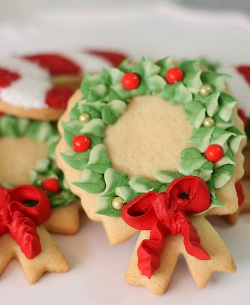Receta-de-Galletas-de-Corona-de-Navidad-usando-la-punta-352