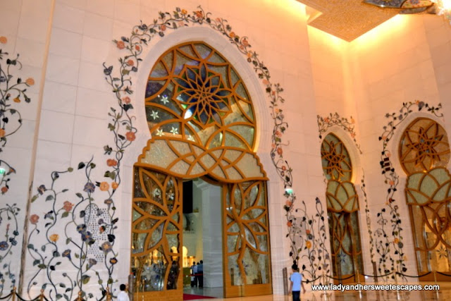sophisticated floral patterns at Sheikh Zayed Grand Mosque
