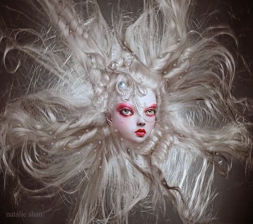 31-Natalie-Shau-Surreal-Photographs-and-Illustrations-www-designstack-co