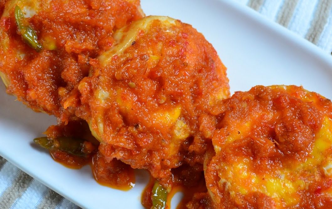 5 Cara Memilih Telur Segar dan Resep Telur Ceplok Balado 