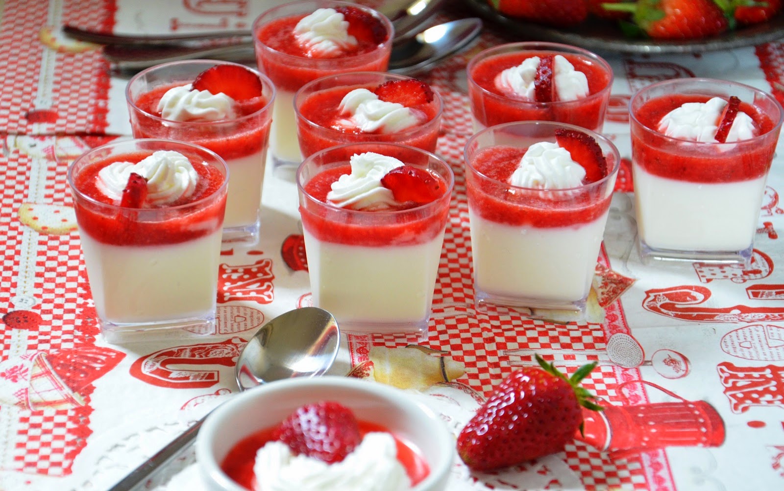 My Mom’s Recipes And More בלוג אוכל Strawberries and Cream