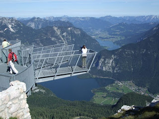 Breathtaking-Viewing-Platforms-Around-The-World-Wallpapers