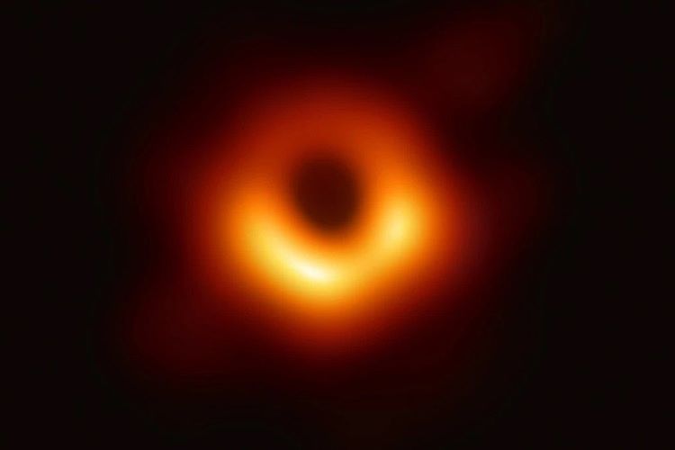 M87 Kara Delik