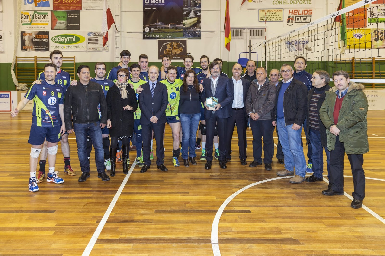 Torrelavega, cruce de caminos Cabezón Ignacio Diego agradece a Textil Santanderina su apoyo al