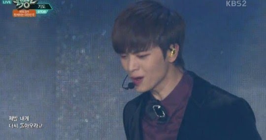 BtoB's Peniel confidently bares his head on stage after hair loss