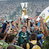 Esporte| Bolsonaro acompanha vitória do Palmeiras e entrega taça de campeão