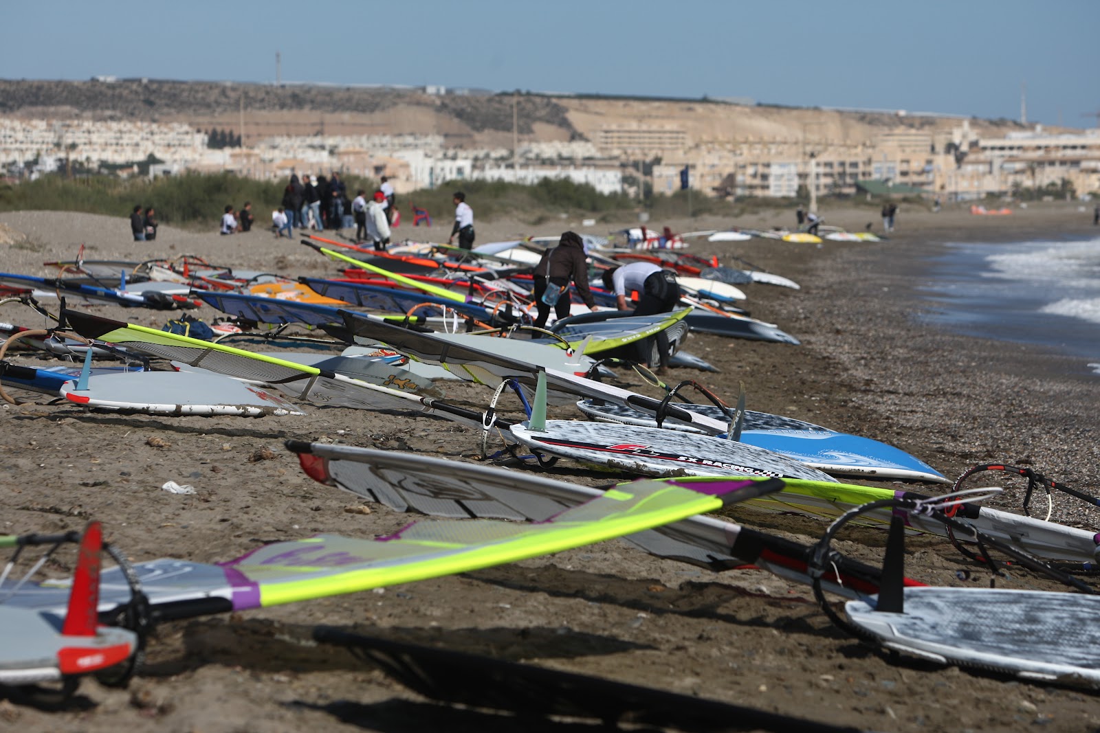 club windsurf & kite Mar Azul El Windsurf abre las puertas al turismo