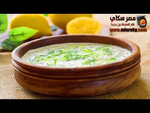 فتة السبانخ مع صوص الزبادى بالمايونيزعلى الطريقة المصرية وطريقة التحضير فتة السبانخ مع صوص الزبادى بالمايونيزعلى الطريقة المصرية وطريقة التحضير