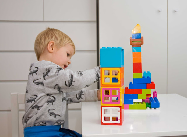 Lego Duplo zabawy w domu z dzieckiem