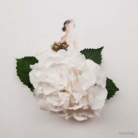 25-Lim-Zhi-Wei-Limzy-Paintings-using-Flower-Petals-www-designstack-co