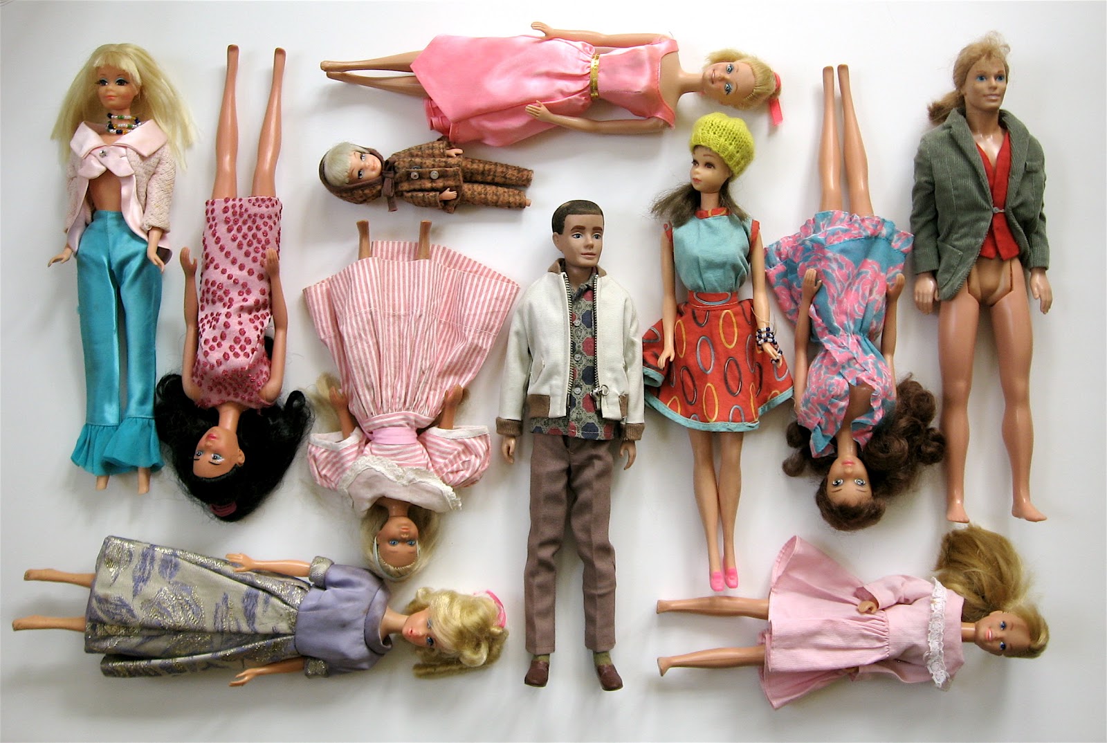 bricolagelife: barbie & friends