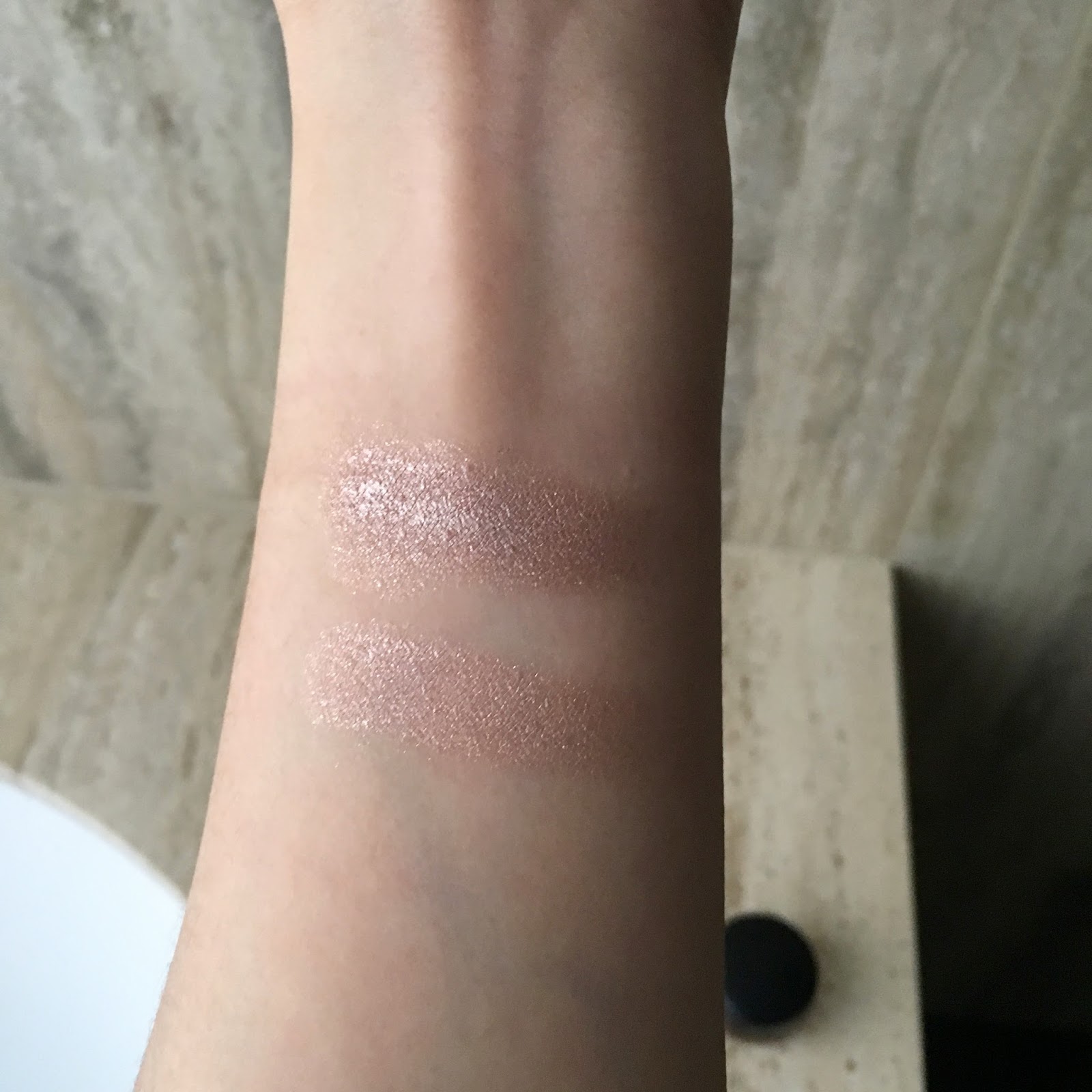 Sisters Who Love Beauty: REVIEW: MAC Cosmetics Pro Long Wear Paint Pot  in Vintage Selection