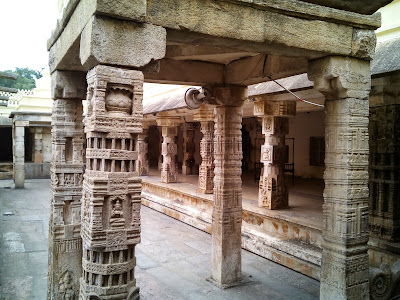 Melukote CheluvaNarayanaswamy temple - Mantap