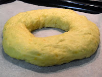 Forma de roscón.