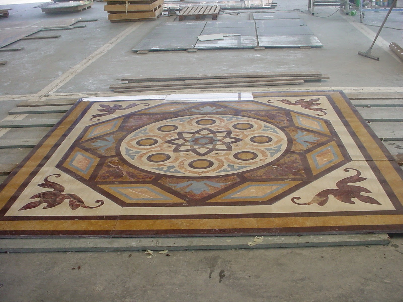 رخام تركي للبيع تصاميم ديكورية ( بحرات وترجيت)