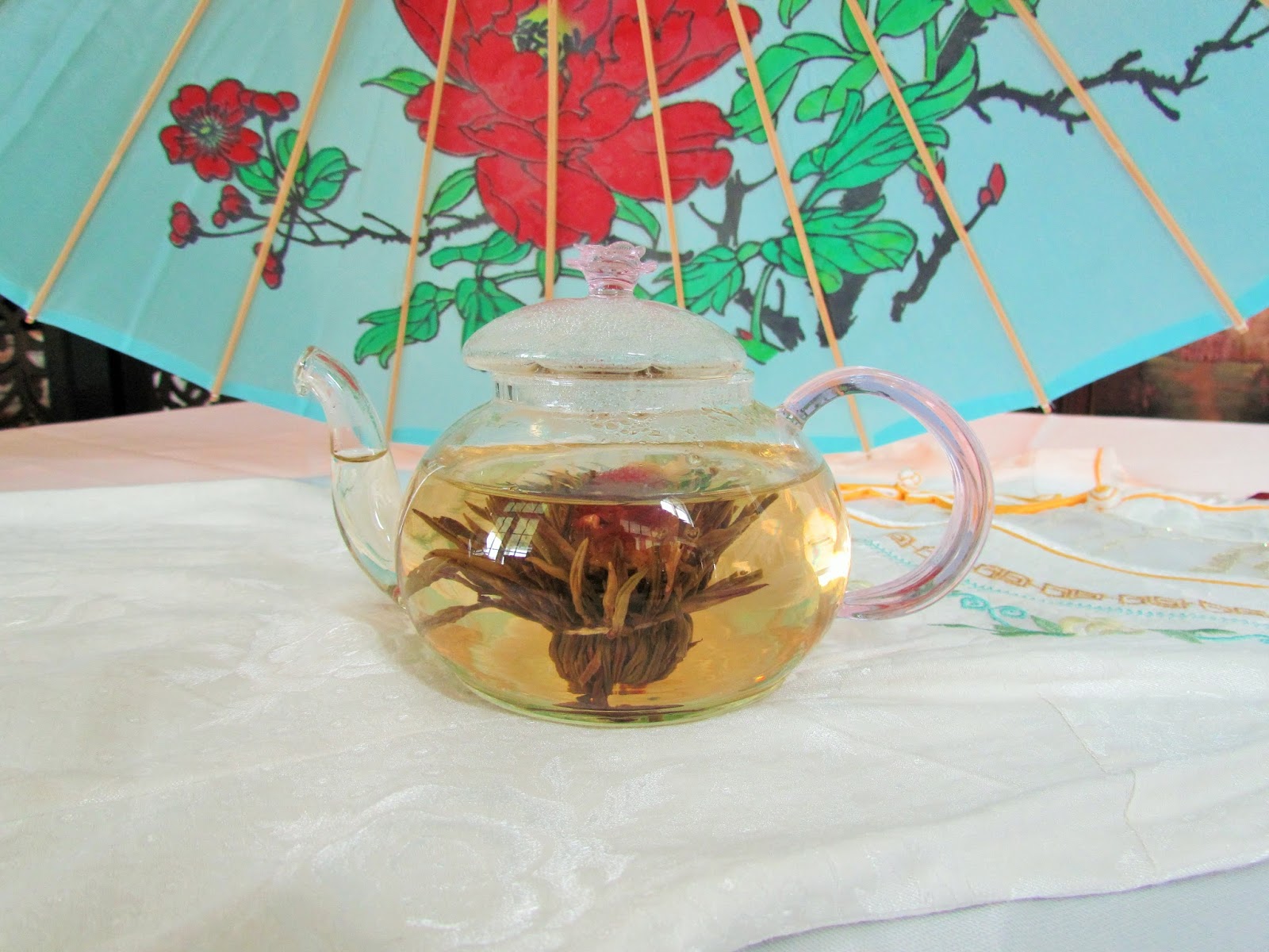 Trina & Tilly: Chinese Flower Tea