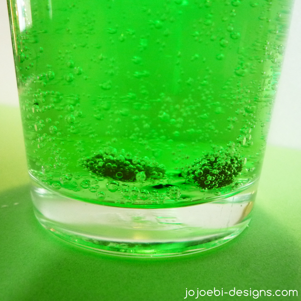 jojoebi designs Dancing Raisins Experiment