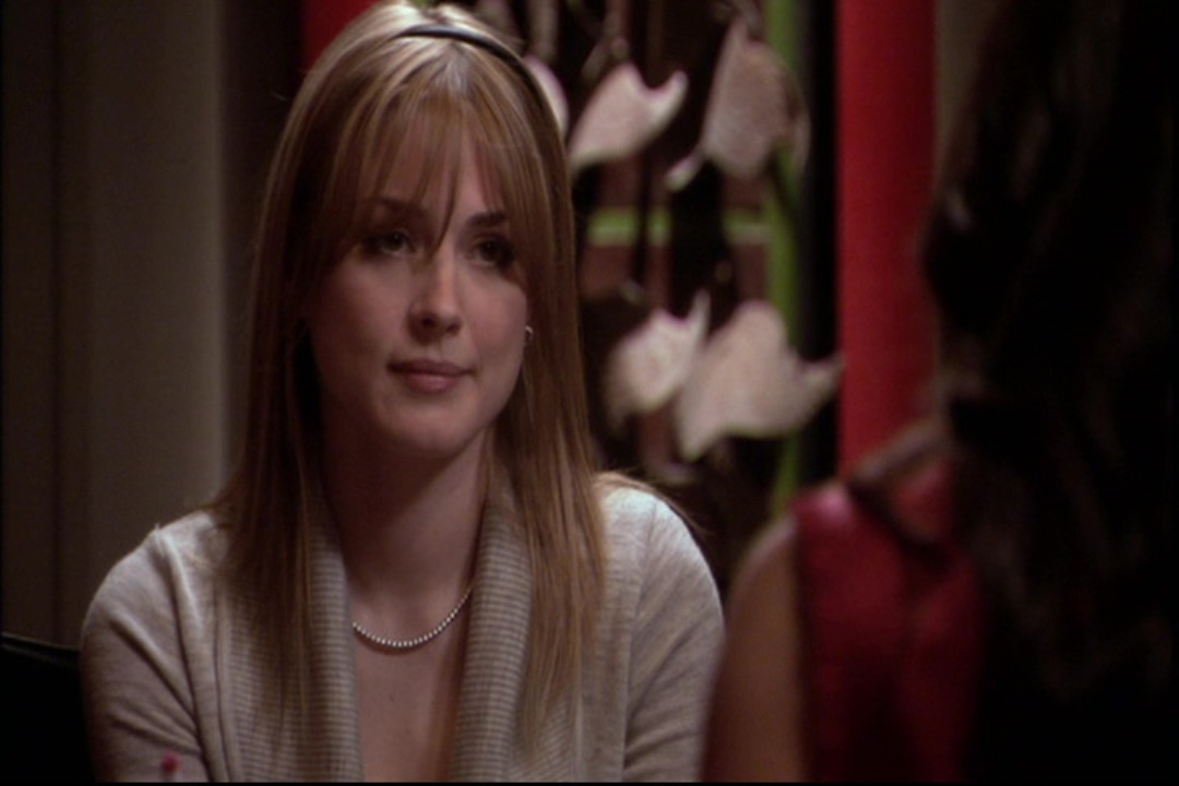 Films Et Séries Tv Avec Alexandra Breckenridge Movie and TV Cast Screencaps: Alexandra Breckenridge as Willa McPherson