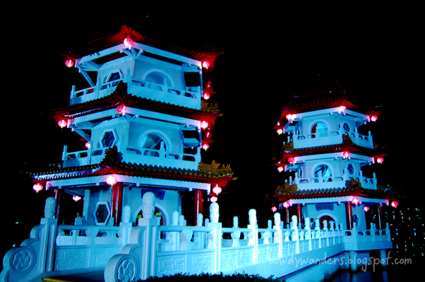 bowdywanders.com Singapore Travel Blog Philippines Photo :: Singapore :: The Lantern Festival in the Chinese Garden, Singapore