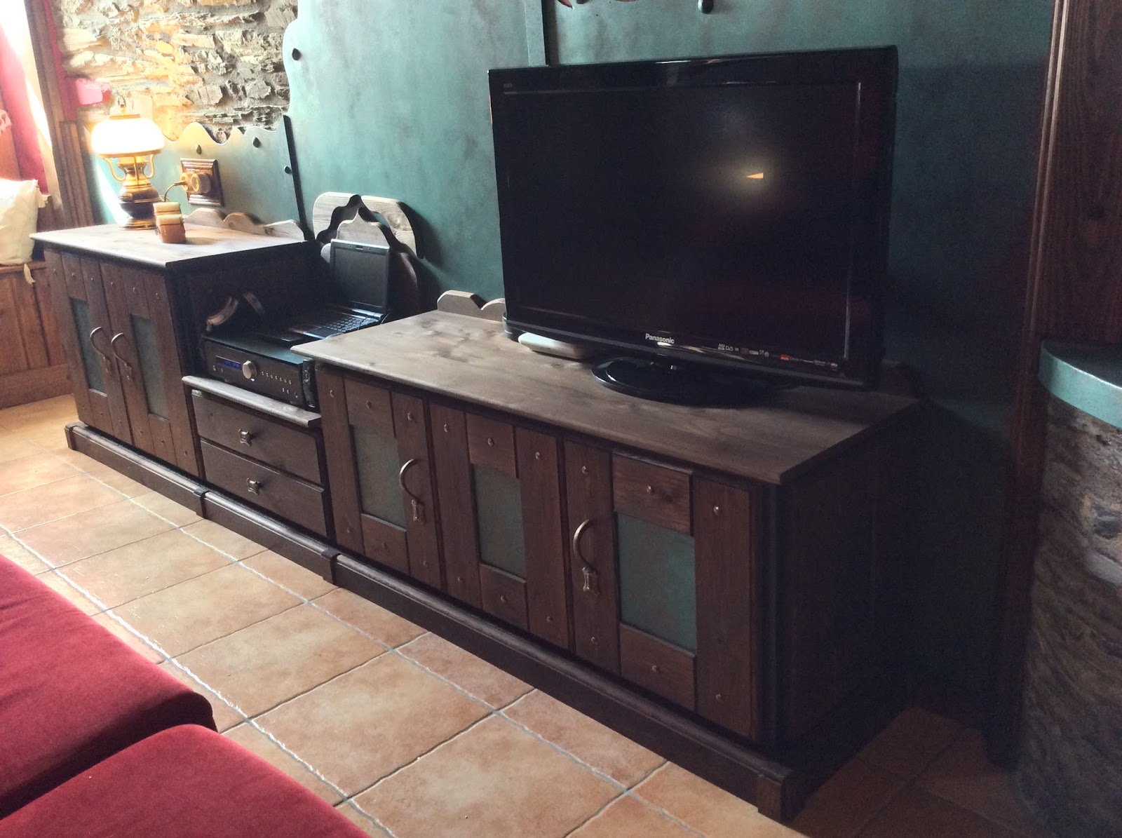 Con HIERRO y MADERA Mueble de saló Con HIERRO y MADERA Mueble de saló