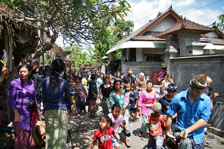 ngaben gianyar bali