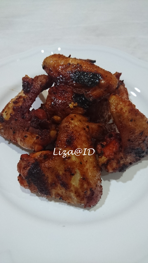 INTAI DAPUR: Kepak Ayam Madu Panggang ala Pasar Malam....