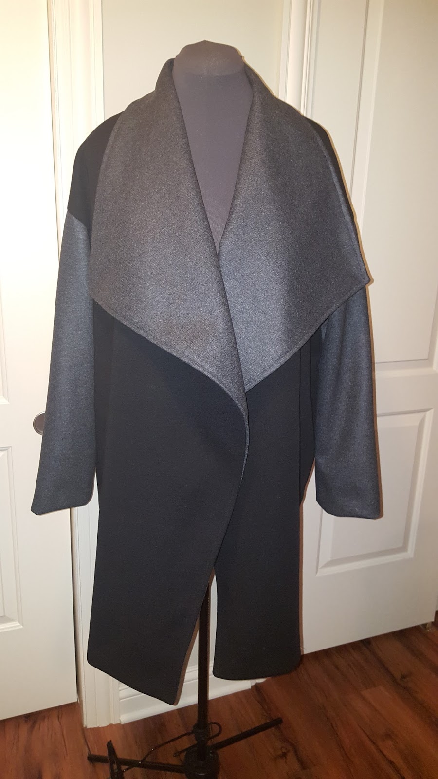 The Mahogany Stylist McCall 7480 Super Easy Coat