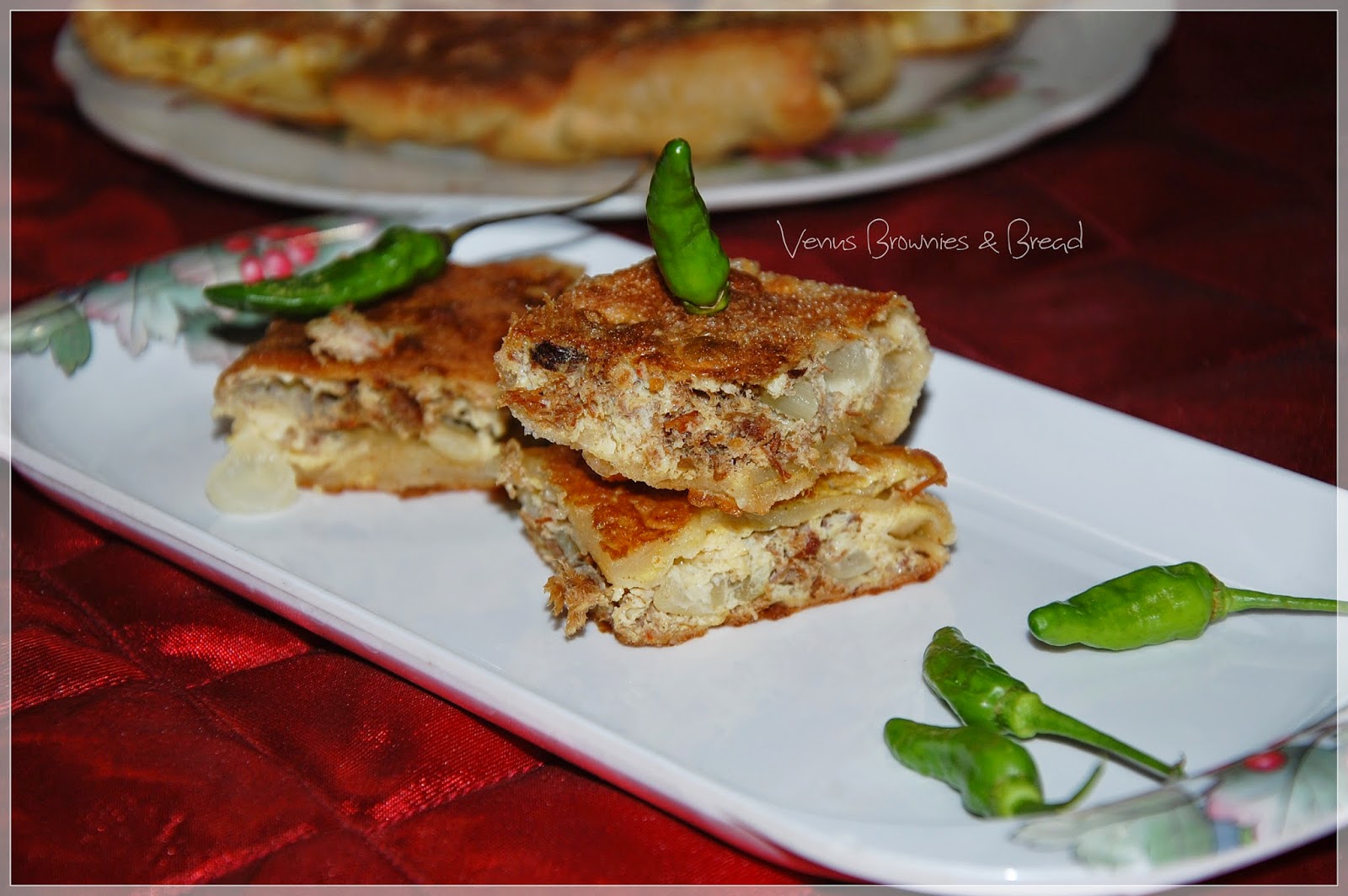 Venus Brownies & Bread: Martabak Rendang