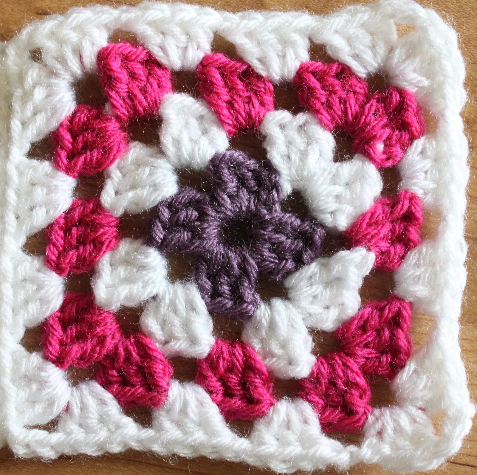 Solid Granny Squares Crochet Tutorial - OkieGirlBling'n'Things