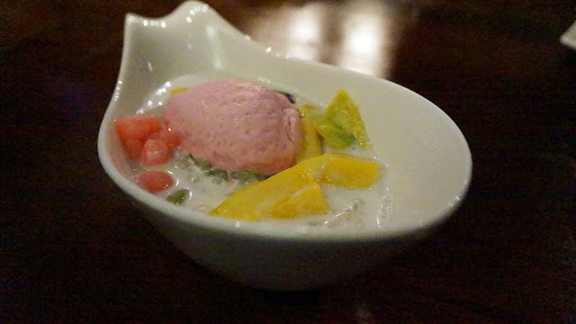 Ice cream sticky rice ala Red Zone Cafe Ice cream sticky rice ala Red Zone Cafe