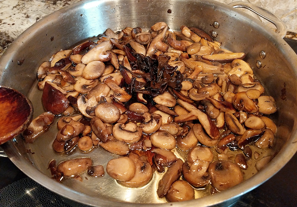 The Foraged Foodie Sautéed mushrooms with black trumpets. Keto, gluten