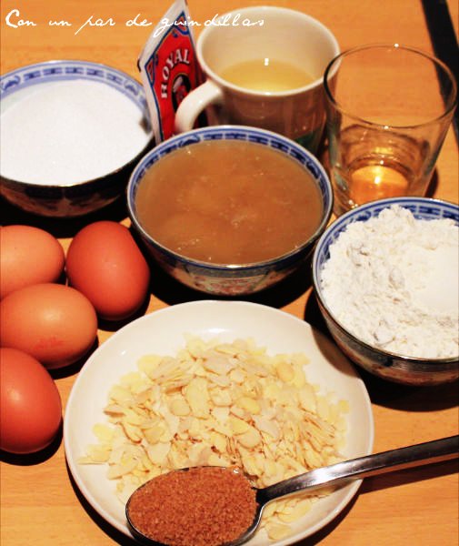 Ingredientes para elaborar un bizcocho de crema de almendras