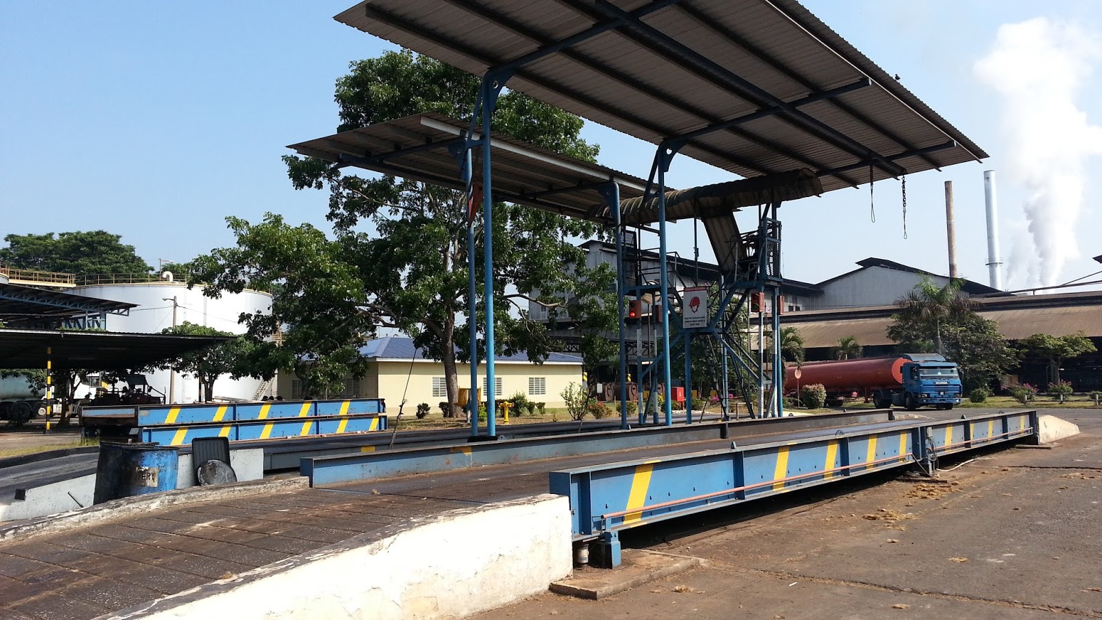 Sharing station Weighbridge and loading ramp