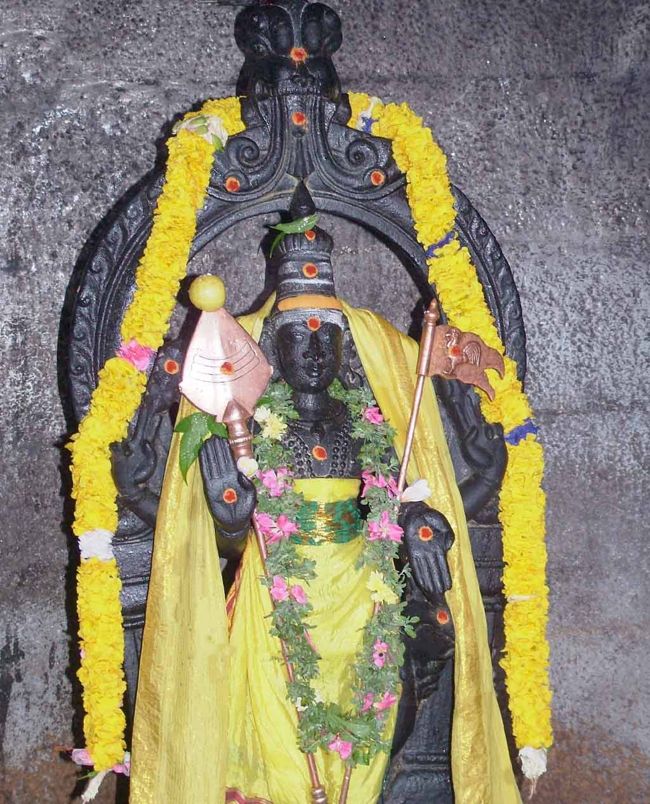 Main Deity Sri Ratnagiri Muruga