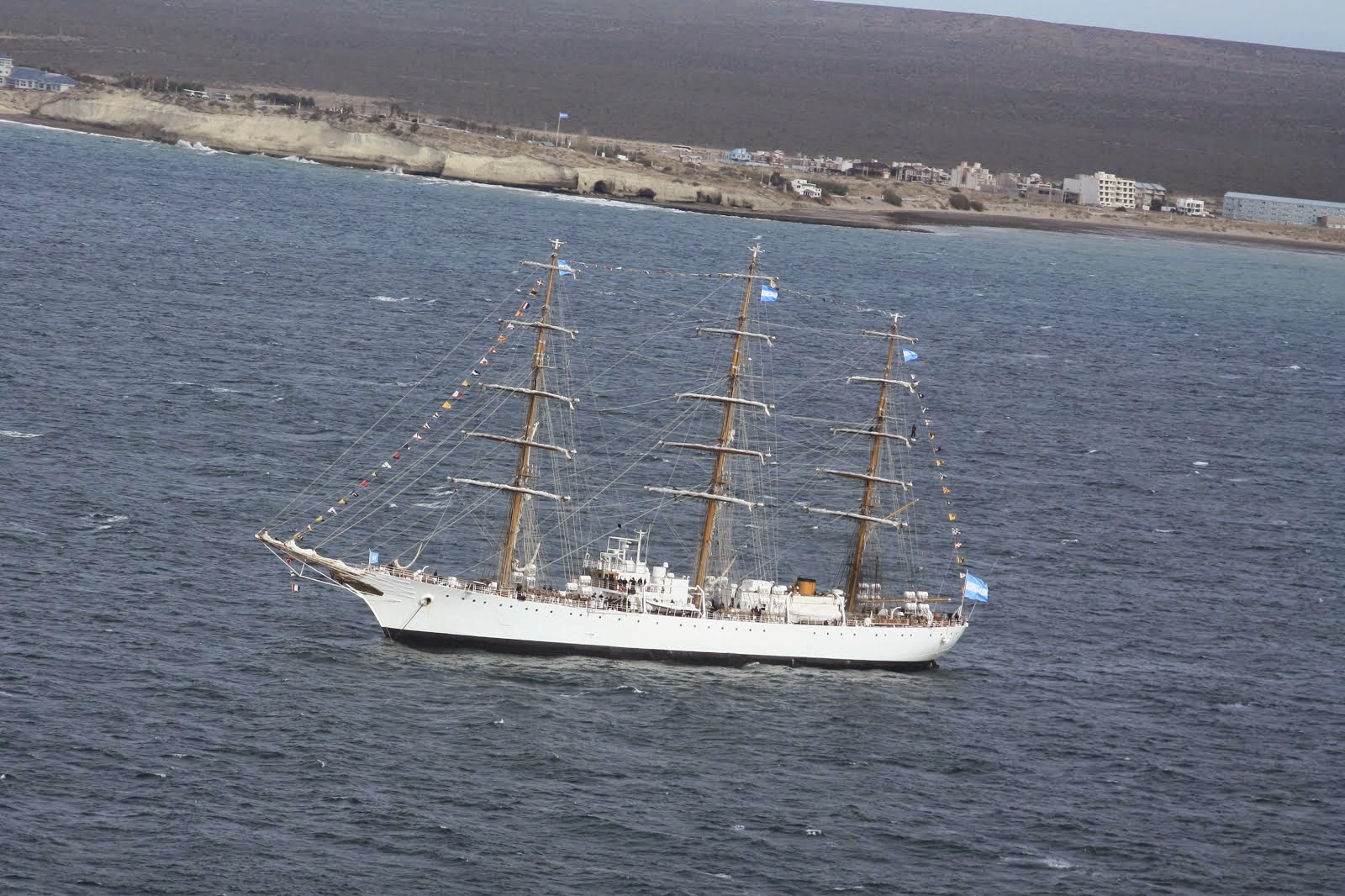 La fragata ARA “Libertad” en Puerto Madryn
