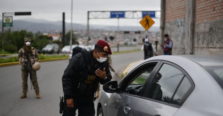 CORONAVIRUS: Gobierno levanta inmovilización social obligatoria de los domingos. Conoce algunas restricciones CORONAVIRUS: Gobierno levanta inmovilización social obligatoria de los domingos. Conoce algunas restricciones