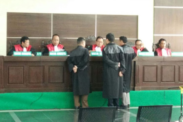 Pembacaan BAP Ahok Di Sidang Buni Yani Akhirnya Dikabulkan, Isinya Mengagetkan Banyak Pihak Pembacaan BAP Ahok Di Sidang Buni Yani Akhirnya Dikabulkan, Isinya Mengagetkan Banyak Pihak